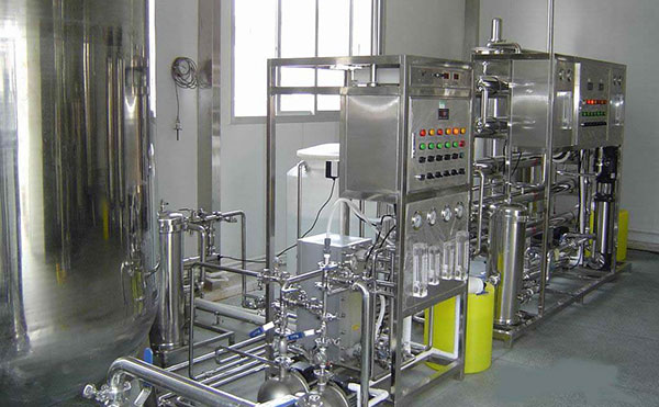 0.5T/H醫(yī)療器械清洗純水設備 0.5T/H醫(yī)療器械清洗純水設備