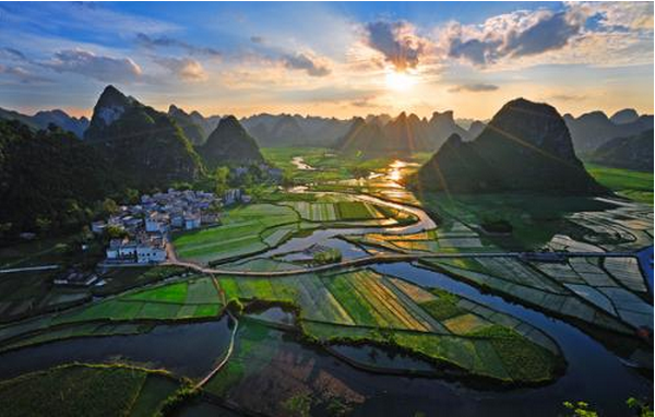 ˮ�o��G�@ �R���R����ˮ�������g(sh��)��̤�㡱�r(n��ng)���Ժ